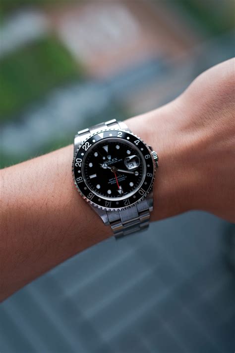 Rolex 16710 Review: Timeless GMT Mastery at Your Fingertips